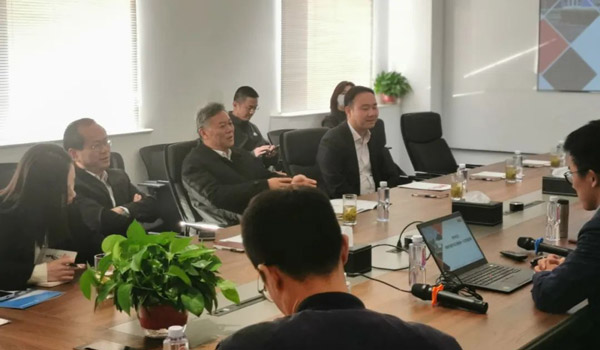 常熟市委书记周勤第一行莅临MK体育中国常熟制造基地调研指导 常熟市委书记周勤第一行莅临MK体育中国常熟制造基地调研指导